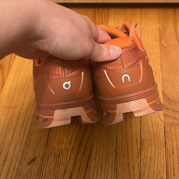 ON Running Cloudace shoes - Picture 4 of 6